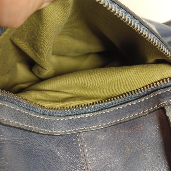 Firenze Bella Blue Tooled Leather Two Strap Shoulder Purse with Removable purse - Picture 5 of 9